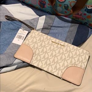 Hattie Large ZIP Clutch
